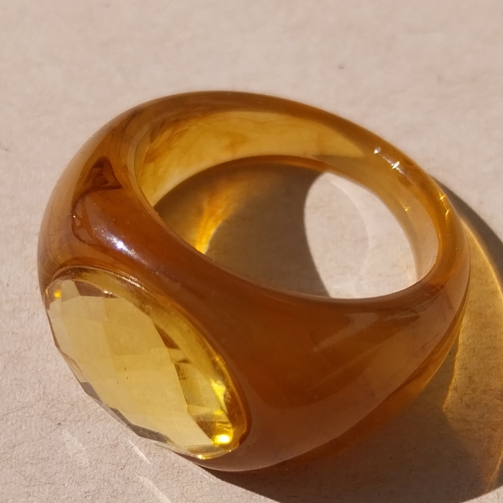 Amber Women's Ring - Picture 10 of 11